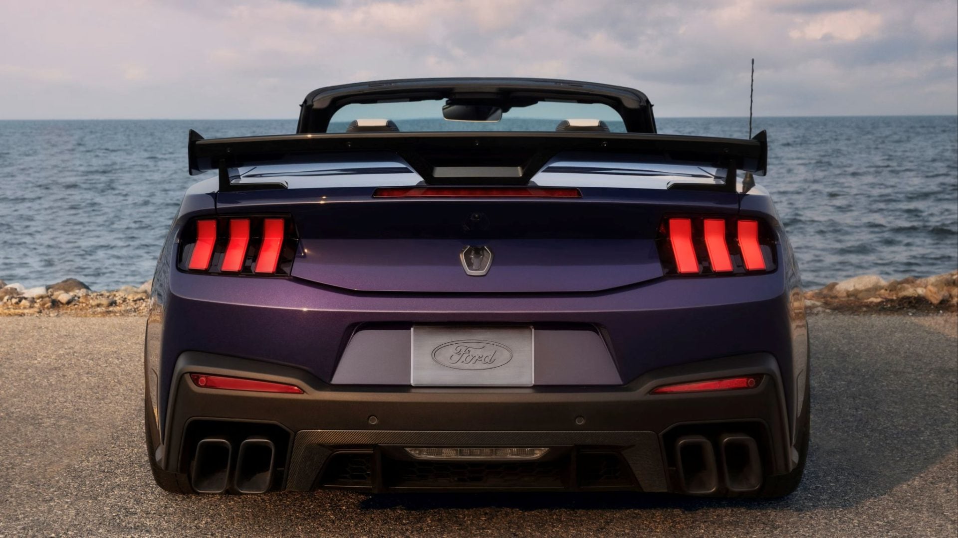 Ford Mustang Dark Horse SC Conversível 5