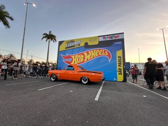 CARAVAN EL CAMINO ORANGE FRONT SIDE INTERIOR REAR CREDIT FELIPE NOVOA (7)