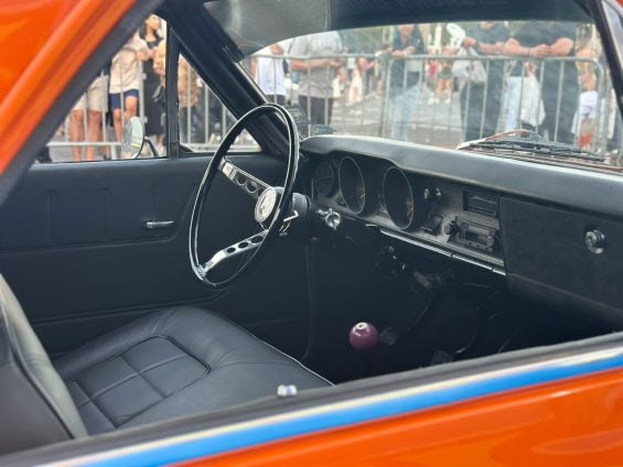 CARAVAN EL CAMINO ORANGE FRONT SIDE INTERIOR REAR CREDIT FELIPE NOVOA (1)