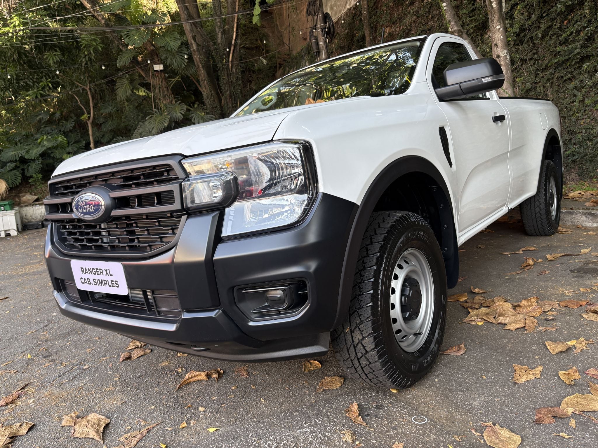FORD RANGER CABINE SIMPLES 2026 BRANCA FRENTE LATERAL CAÇAMBA INTERIOR MARCELO JABUALS (3)