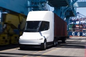 Tesla Semi 2