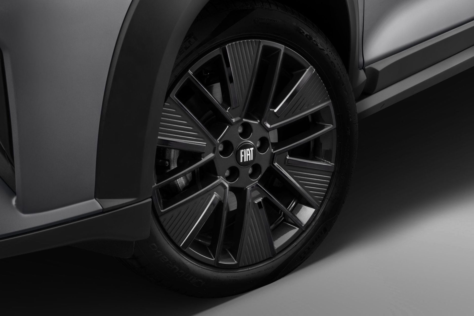 fiat fastback blackmotion 0006