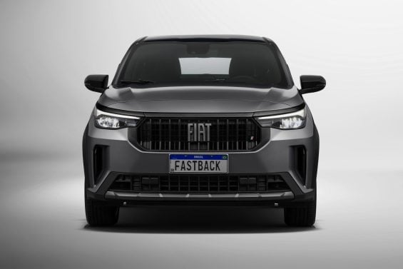 fiat fastback blackmotion 0001