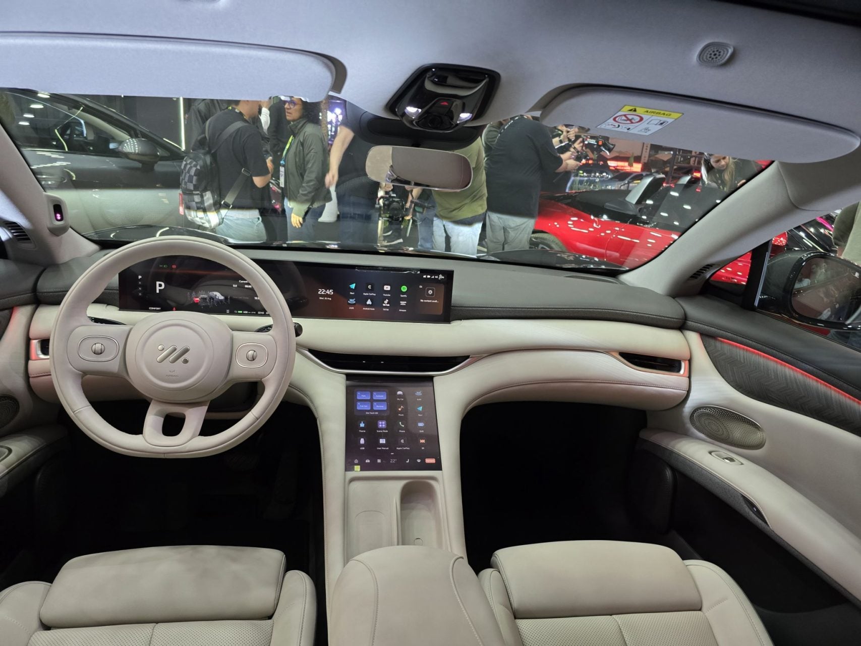 IM6 interior painel