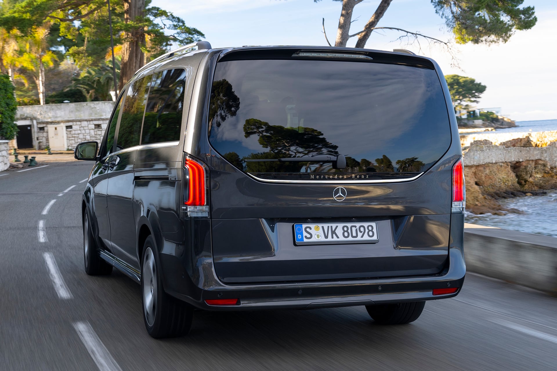 Die neue Mercedes Benz V Klasse The new Mercedes Benz V Class