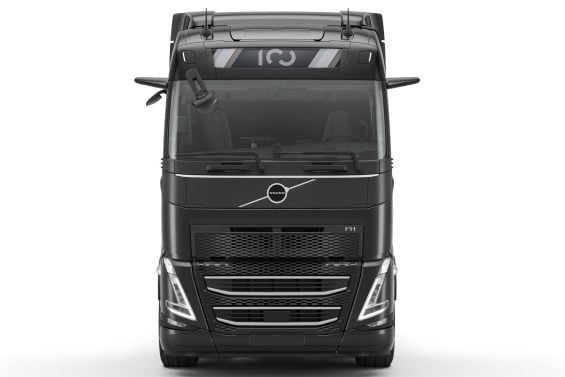 Volvo antecipa o centenário com caminhões especiais que vão do diesel ao elétrico de 734 cv 4 100 Year FH 050 Original file