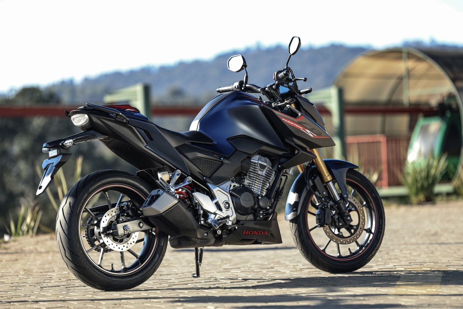 Honda CB300F Twister (11)