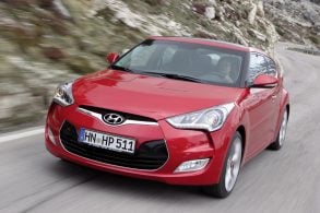 HYUNDAI VELOSTER 2011 VERMELHO MOVIMENTO FRENTE