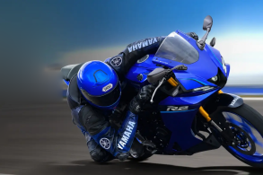 Yamaha R2 (1)