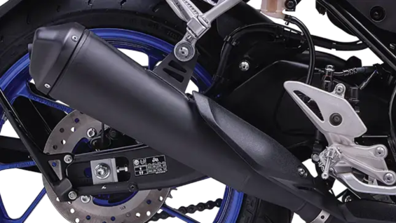 Yamaha R2 (3)