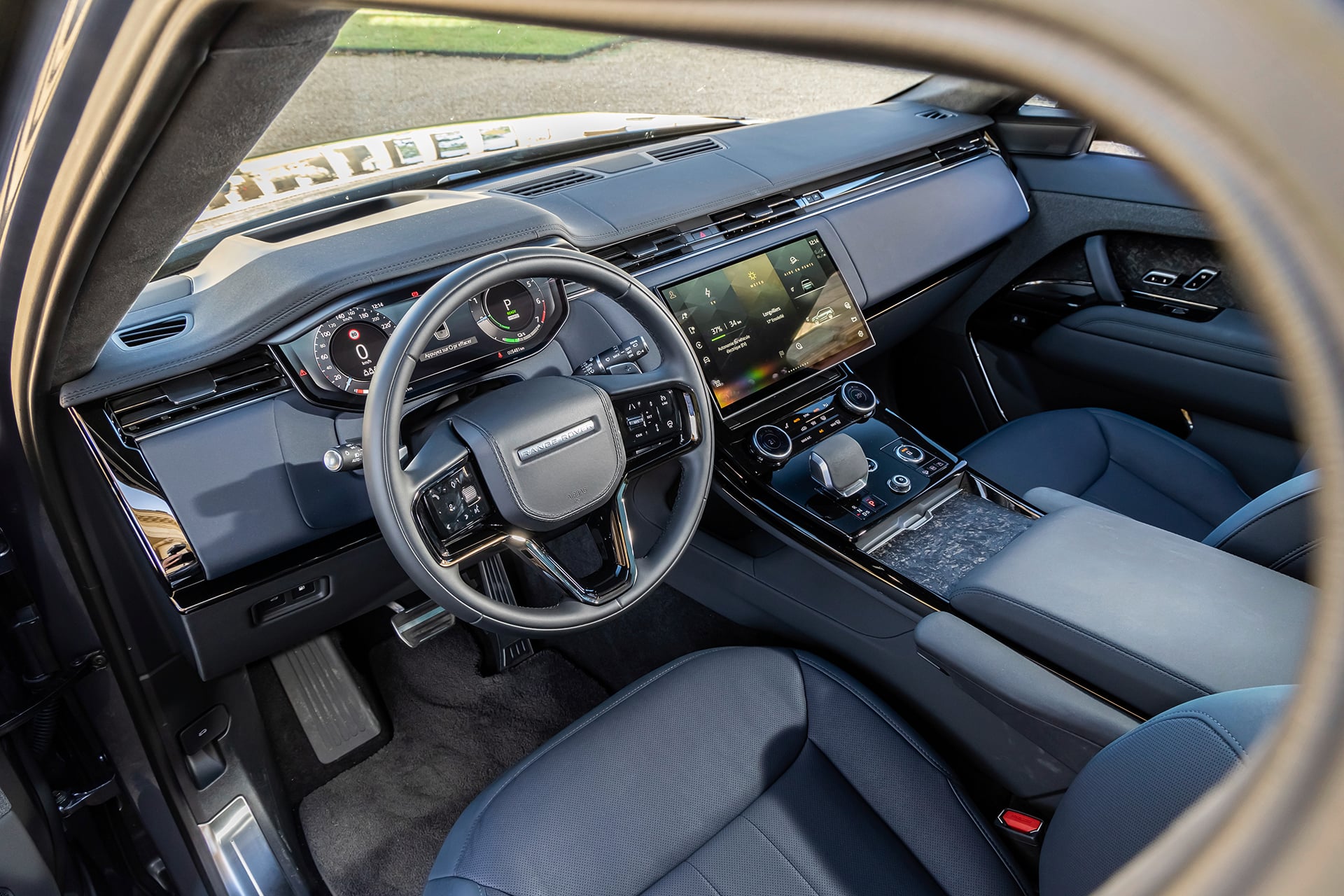 range rover sport autobiography p510e 36