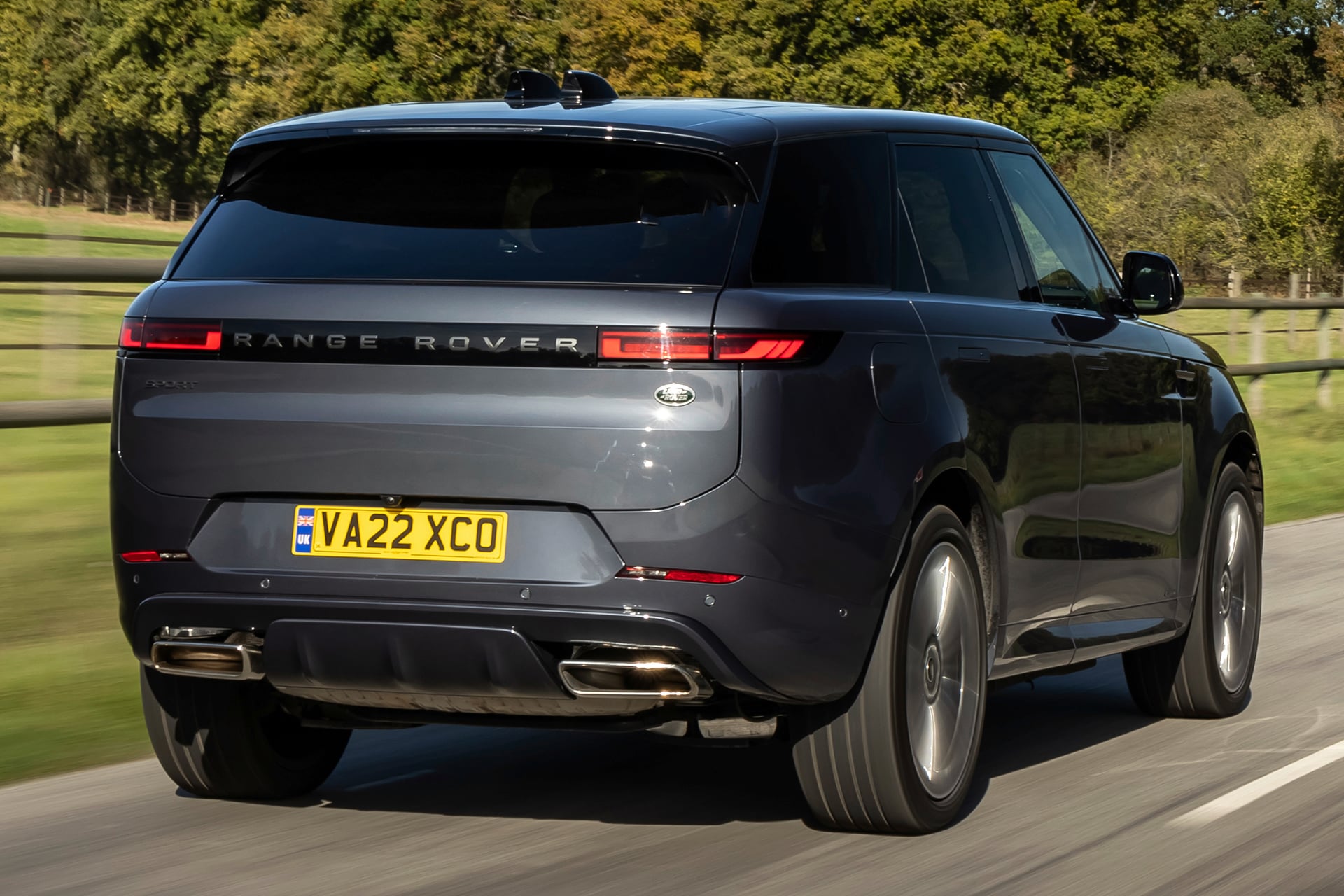 range rover sport autobiography p510e 12