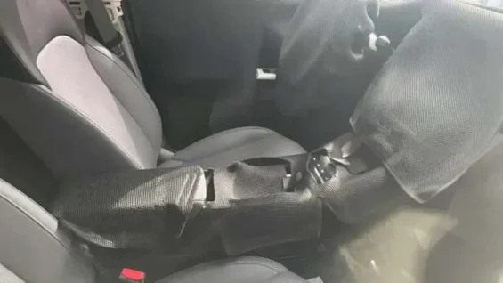 Flagra Geely E211 interior
