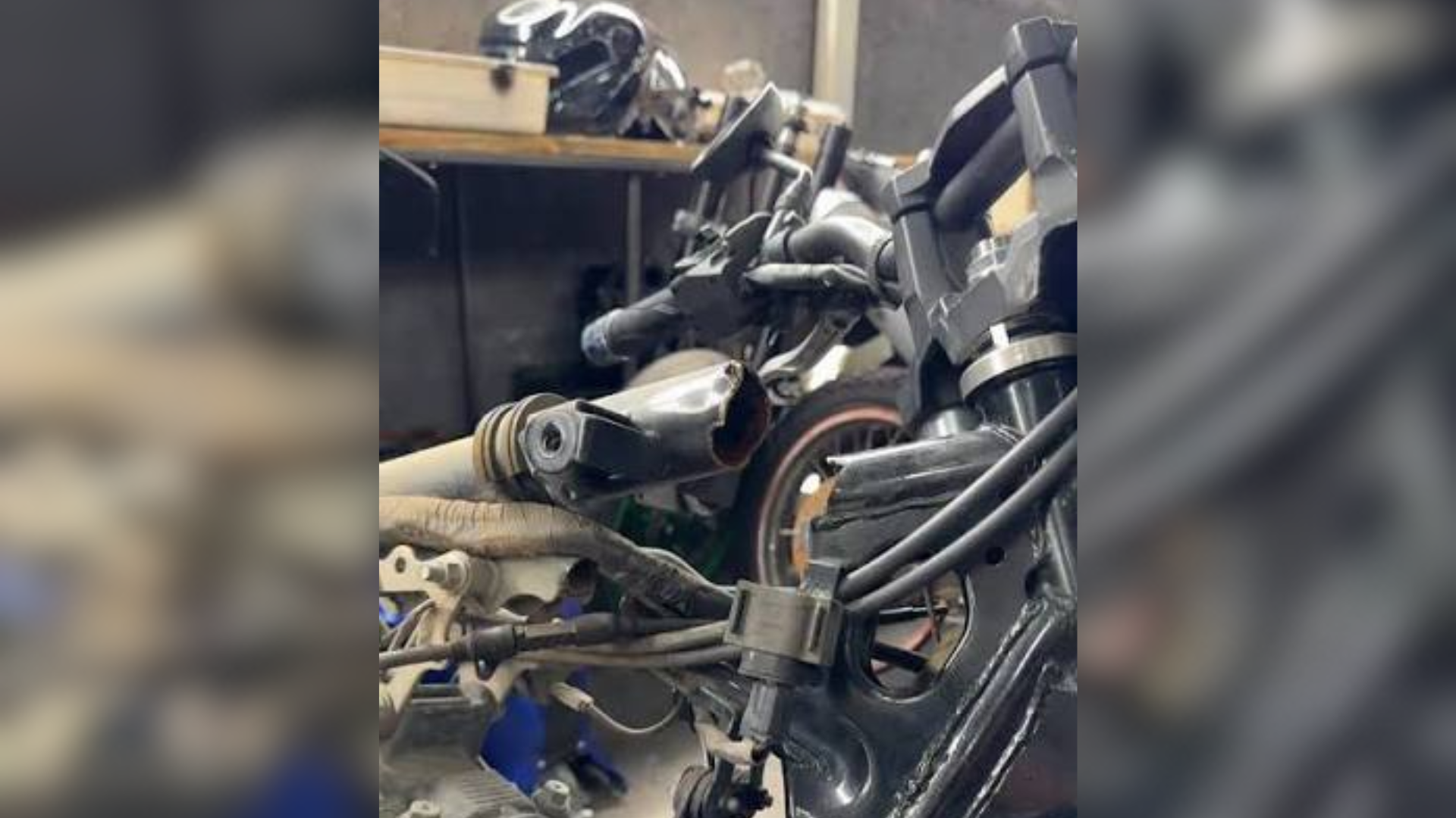 Yamaha FZ25 Fazer 250 chassi quebrado Yamaha FZ25 Fazer 250 chassi quebrado