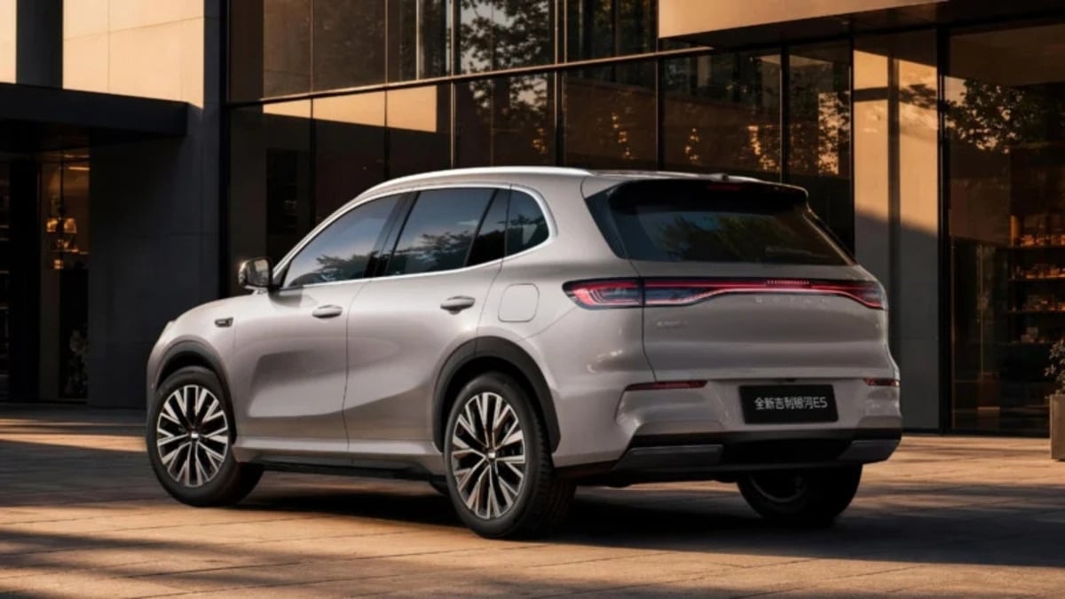 NOVO GEELY EX5 2