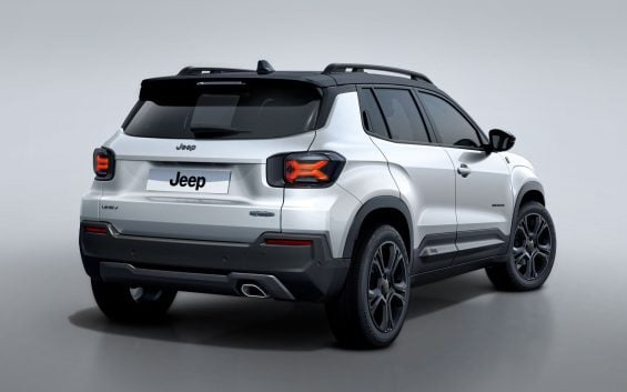 Jeep Vengador 85 años 0003