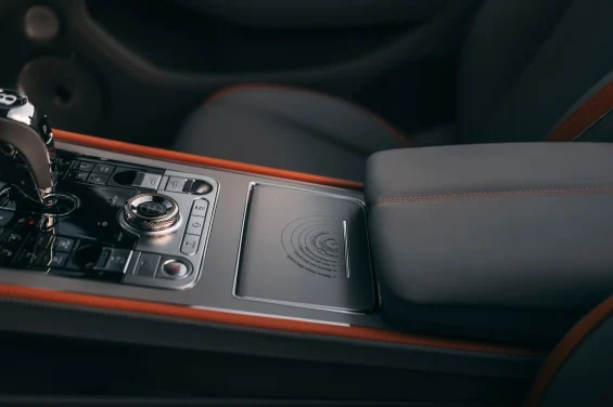 Bentley Continental Coleção Nicolau Copérnico Sol detalhes