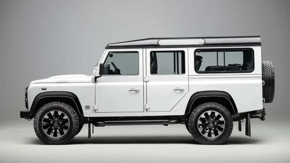 Land Rover Defender Classic com motor V8 5