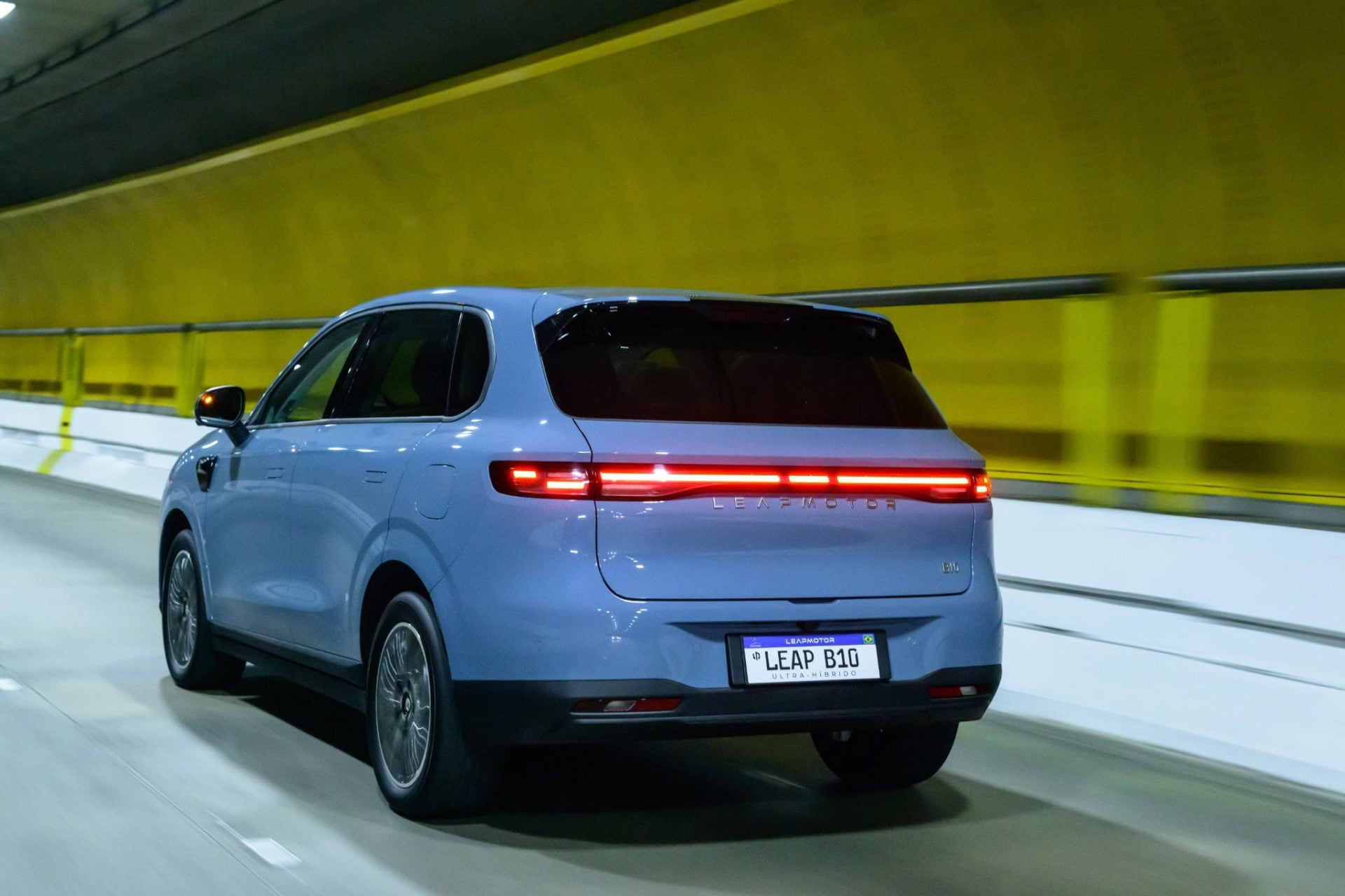 Novo Leapmotor B10 Ultra Híbrido (34)