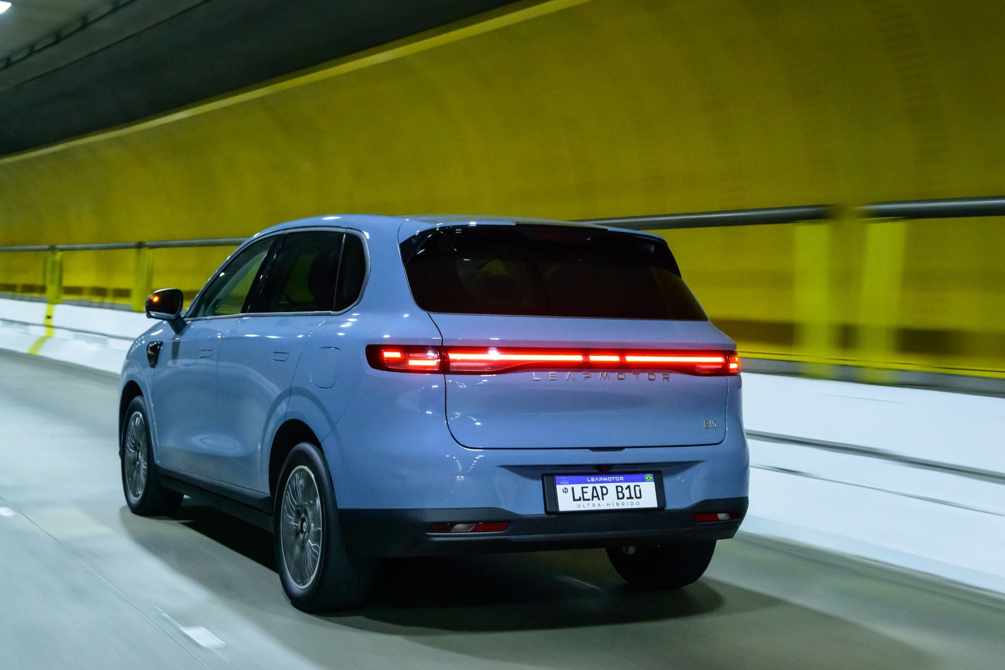 Novo Leapmotor B10 Ultra Híbrido (34)