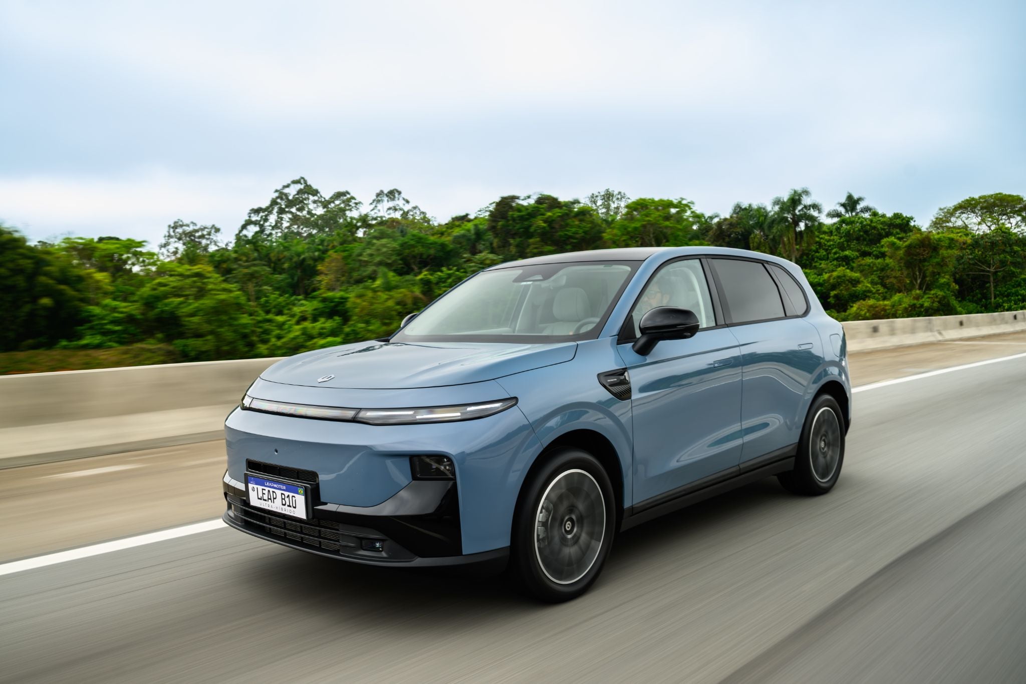 Novo Leapmotor B10 Ultra Híbrido (45)