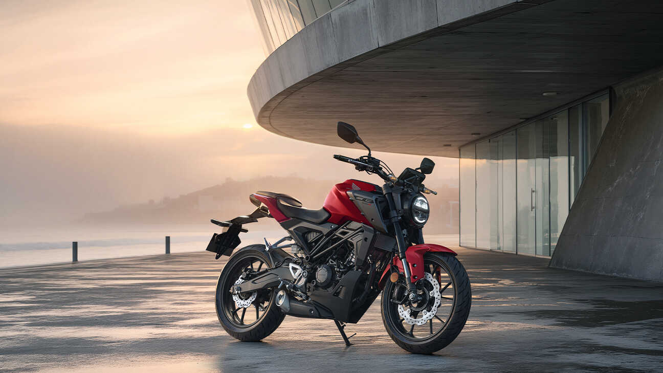 Honda CBR125R (1)