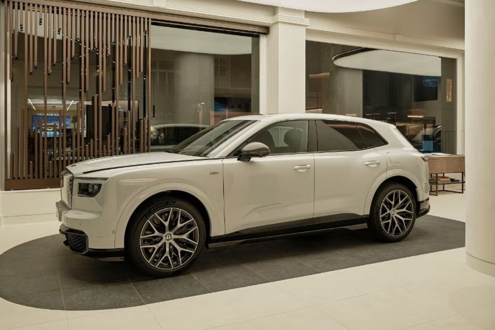 bentley bar 4