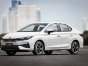 Honda City sedan Touring 2027 branco frente parado