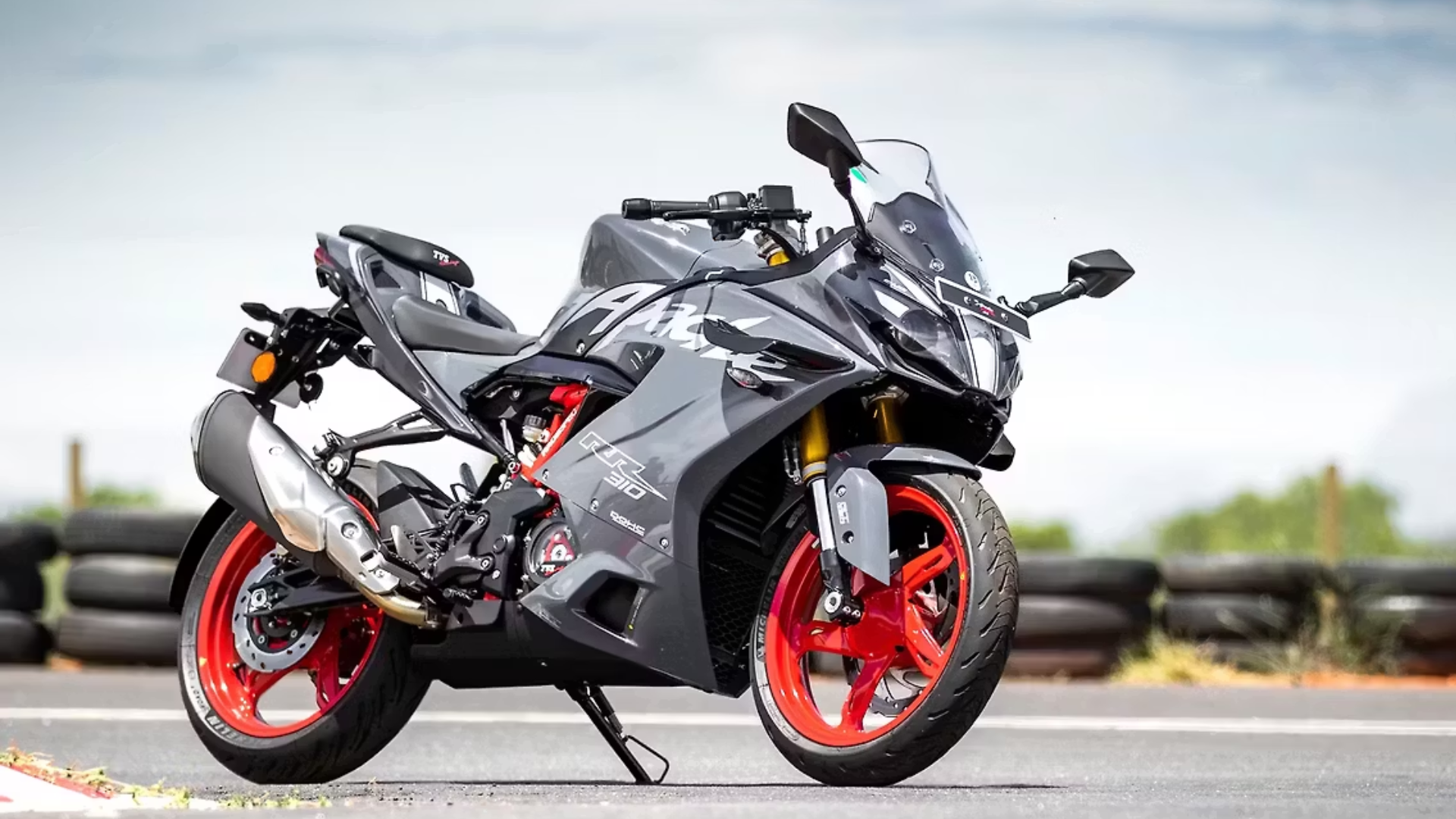 TVS Apache 310 RR