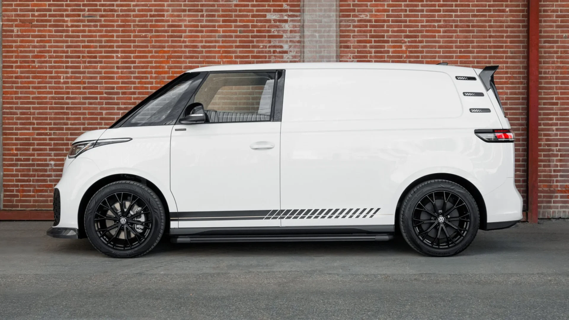 VW ID Buzz Cargo Signature Edition 1 2048x1365 3