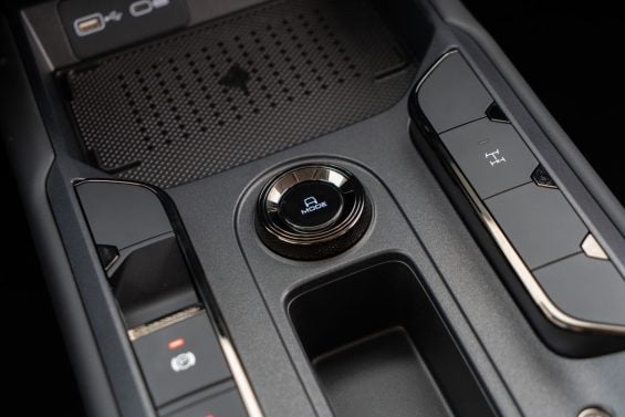 GWM Haval H7 interior console