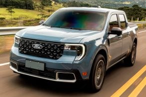 Ford Maverick Lariat 1