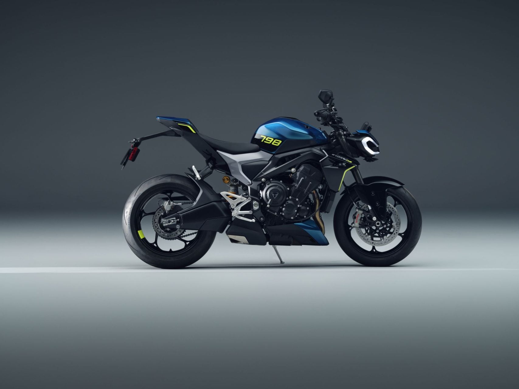 Triumph Street Triple 798 RS (1)