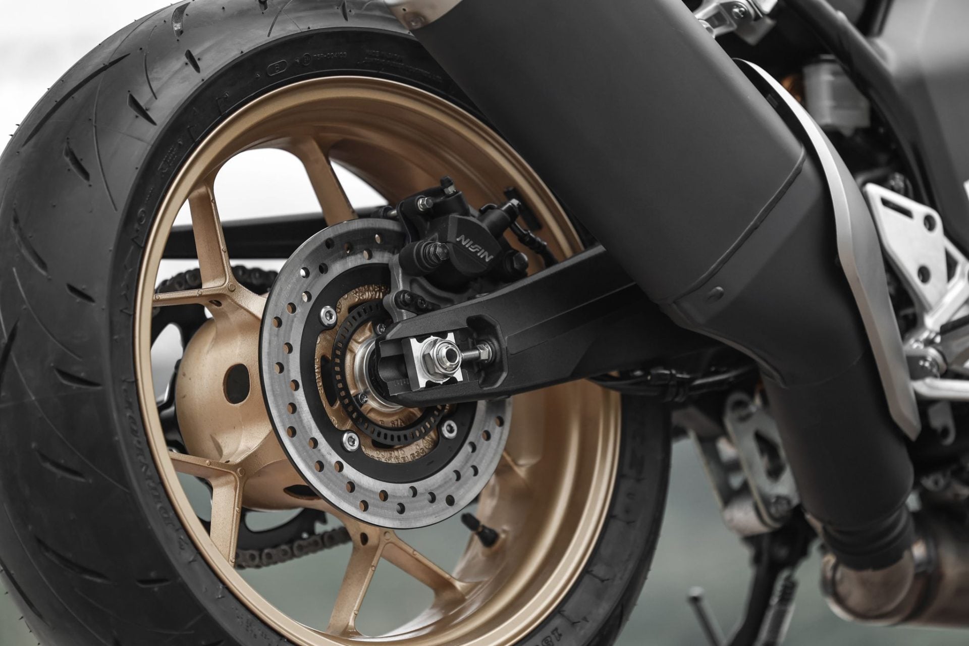 Honda CB1000 Hornet (17)