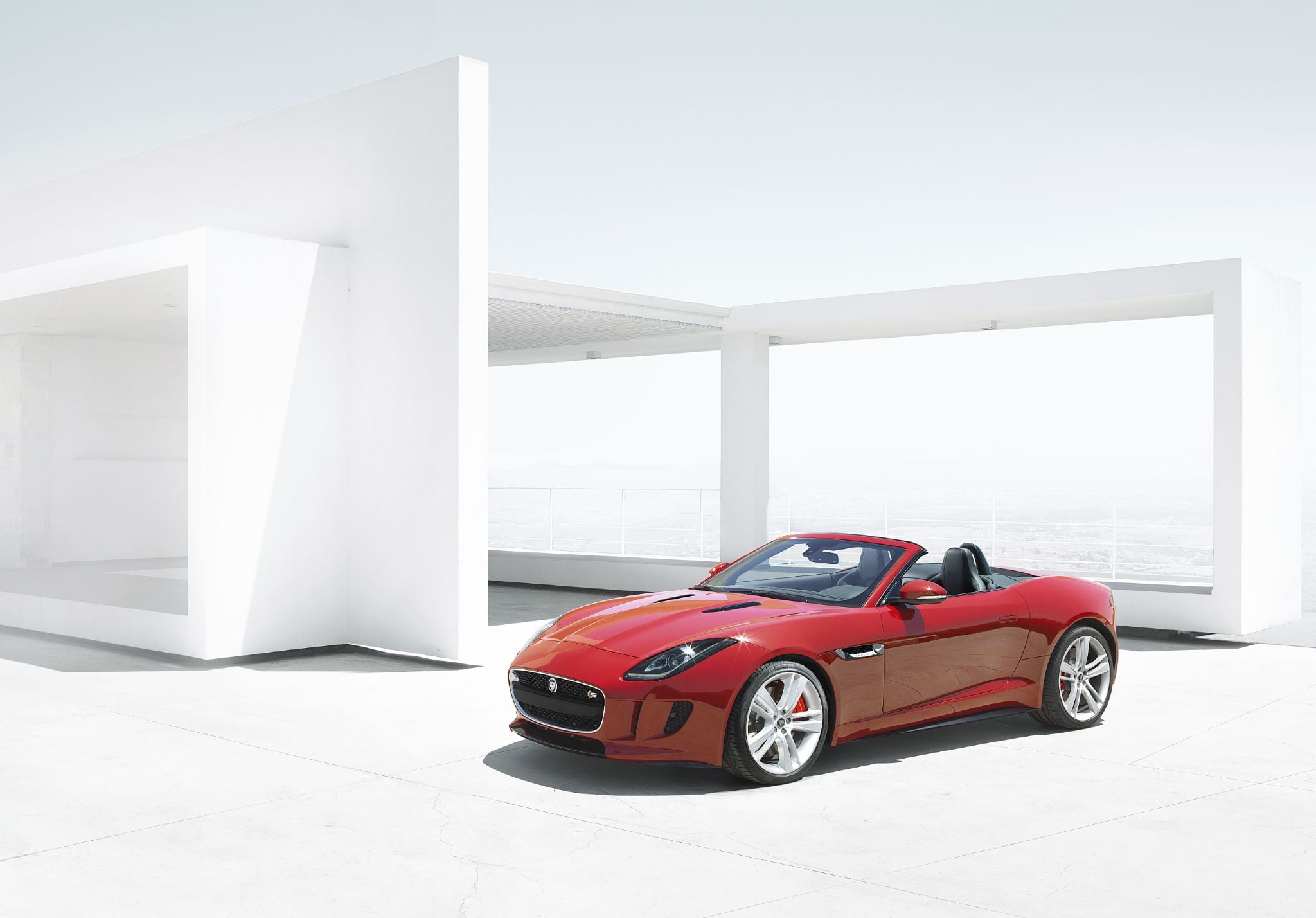 jaguar f type v8 s convertible vermelho frente parado jaguar f type v8 s convertible vermelho frente parado