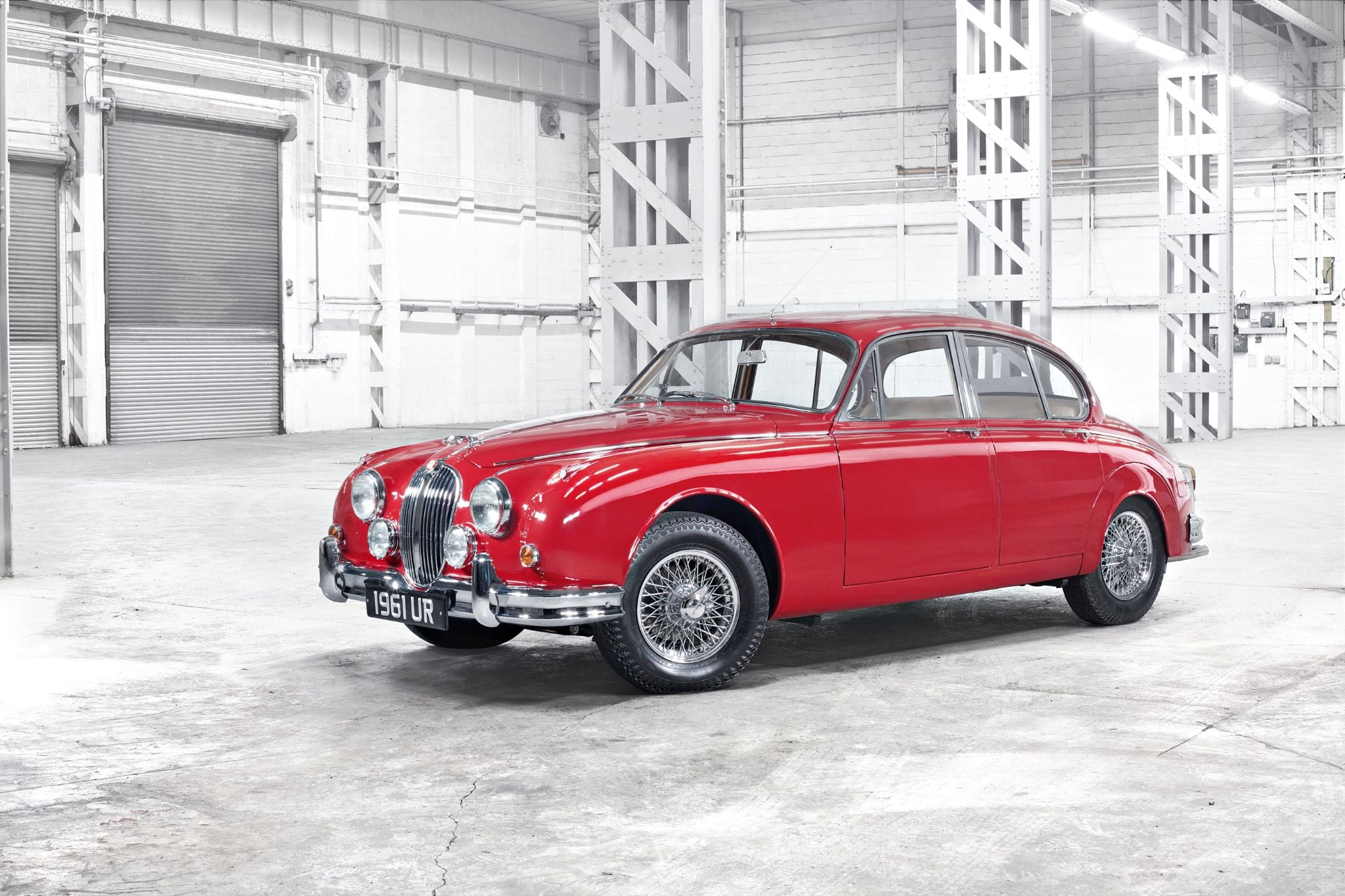 jaguar mark 2 vermelho frente parado jaguar mark 2 vermelho frente parado