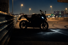 Nova moto BMW teaser possível F450 RR (1)