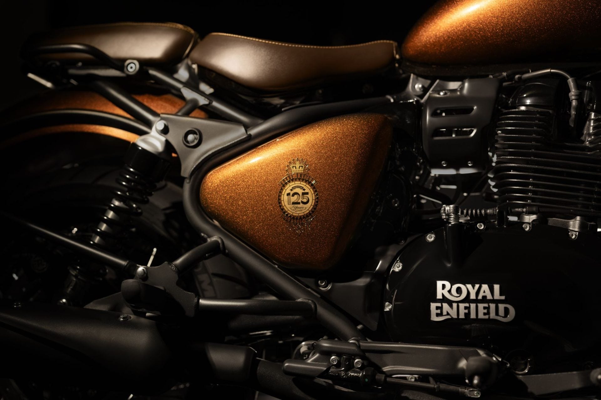 Royal Enfield Classic 650 Hypershift 125th Anniversary Edition (3)