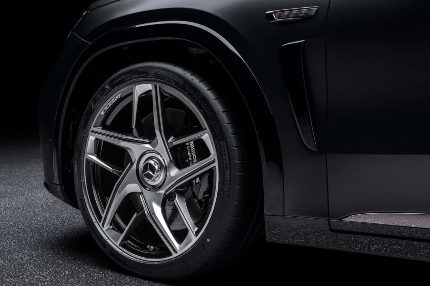 Mercedes AMG GT SUV 2028 8