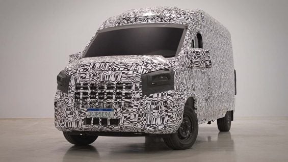 Van volkswagen camuflada Maxus V90