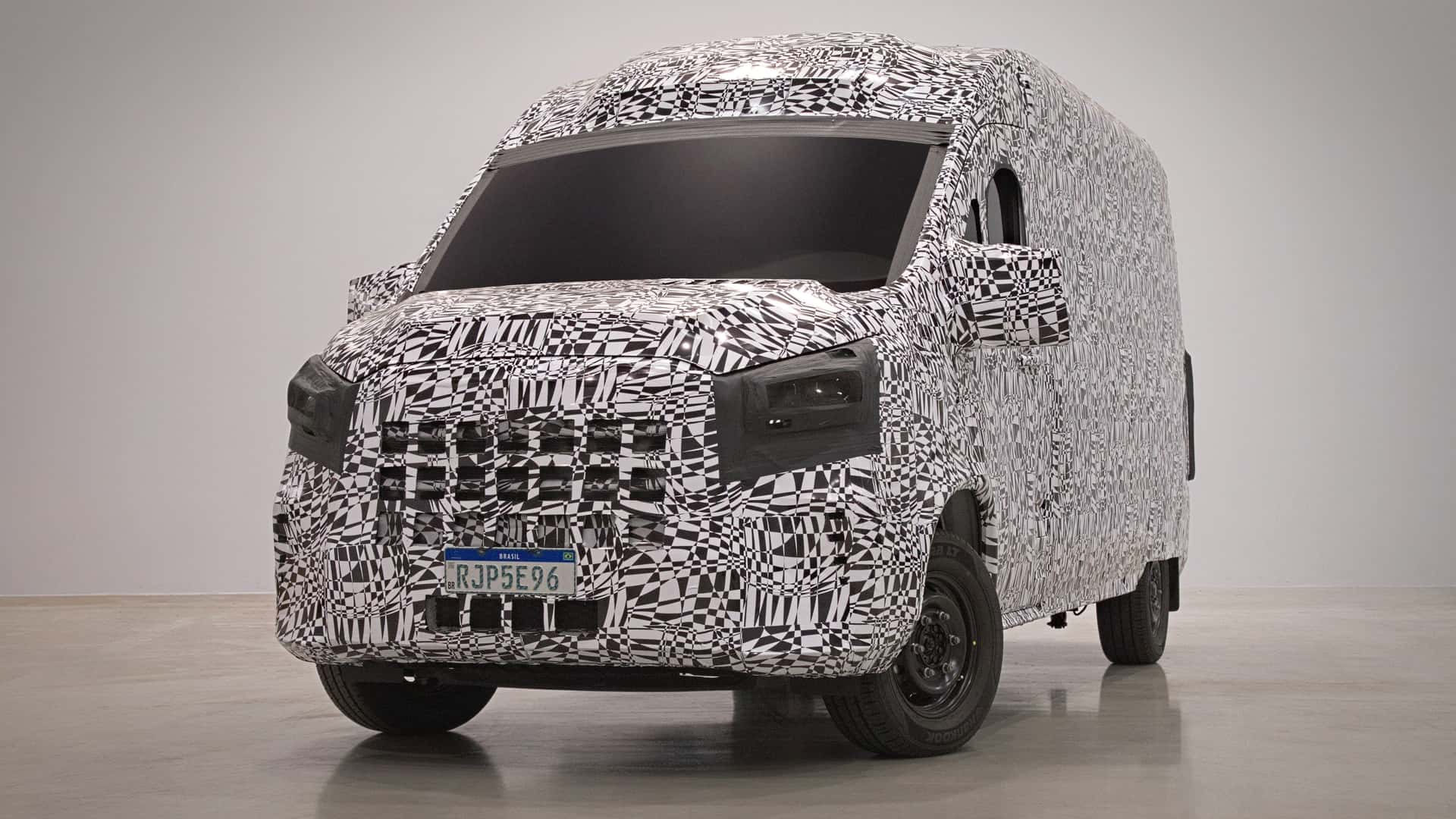 Van volkswagen camuflada Maxus V90