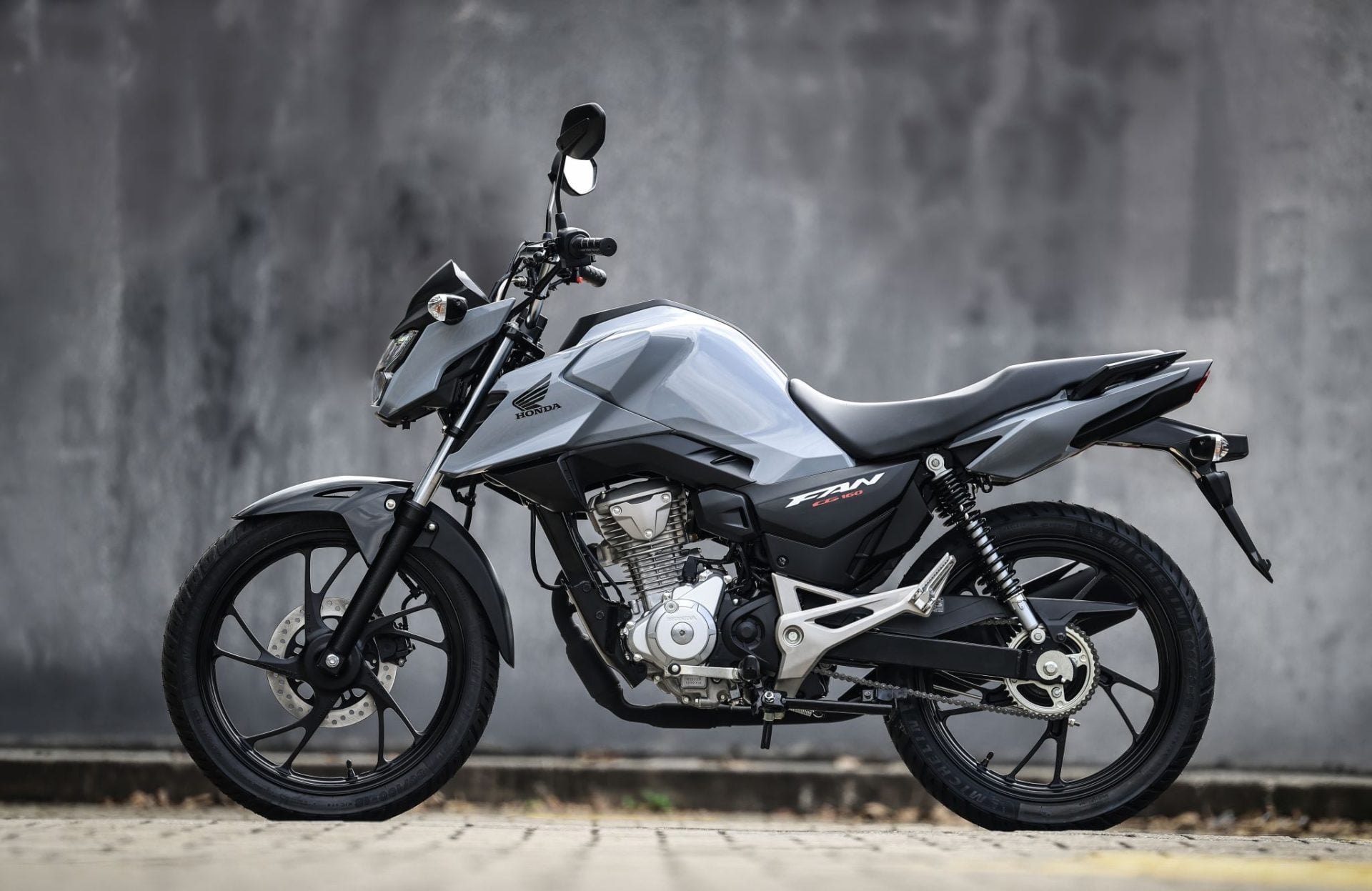 CG160 Fan 2027 EST Cinza (3)