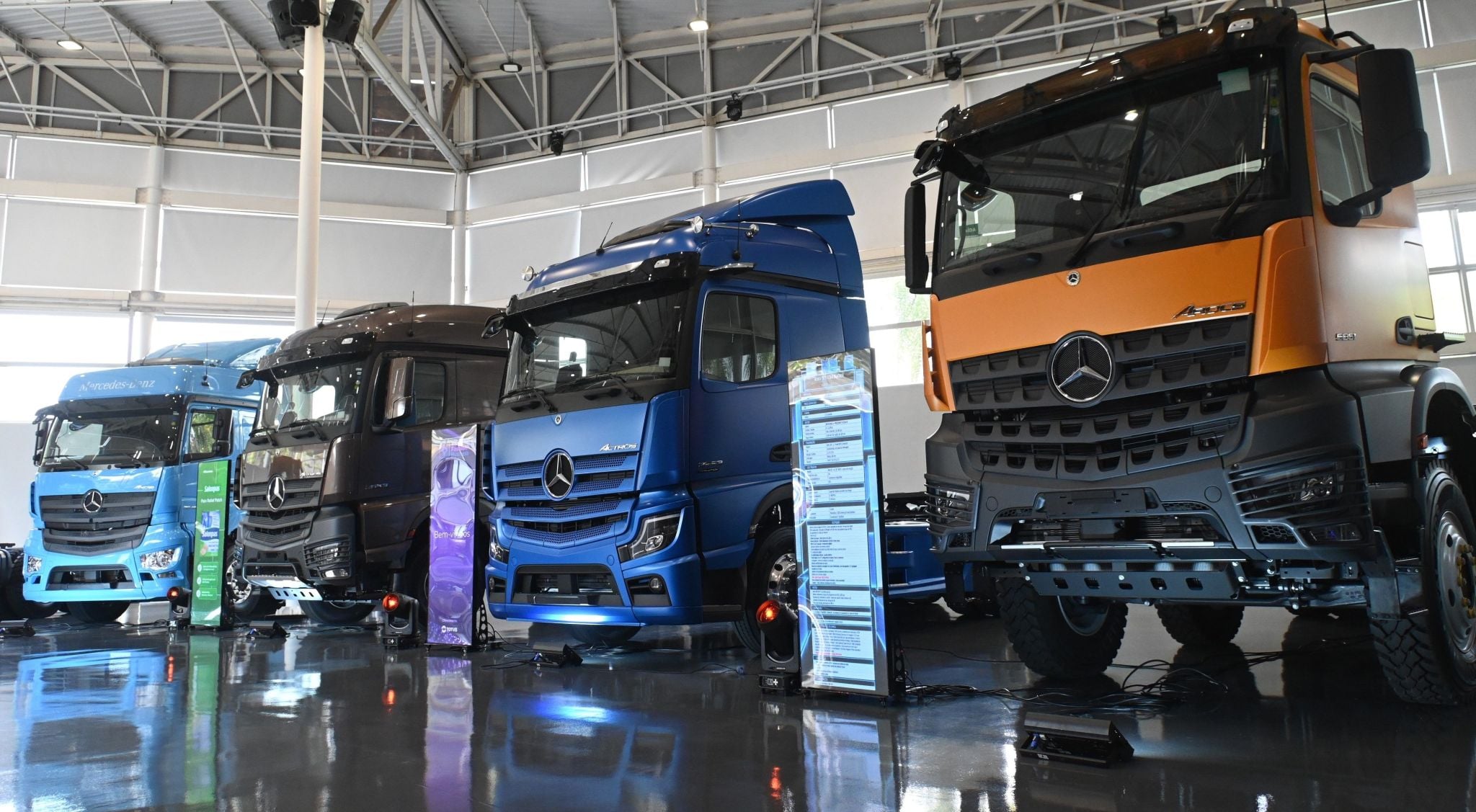 Novidades Mercedes Benz Fenatran 2026 Novidades Mercedes Benz Fenatran 2026