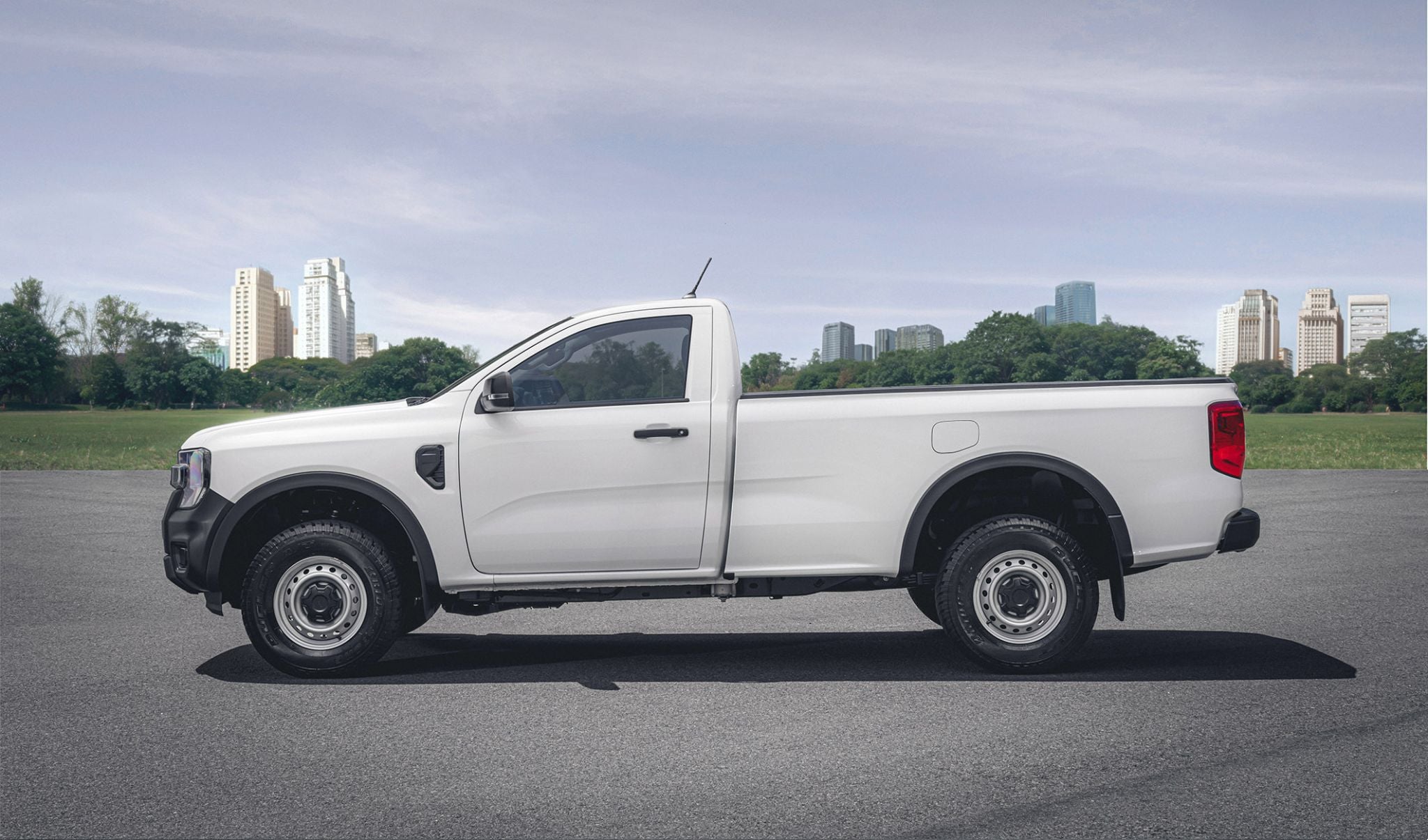 ford ranger XL cabine simples lateral parada ford ranger XL cabine simples lateral parada