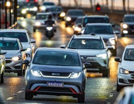 Trânsito de veículos em Brasília