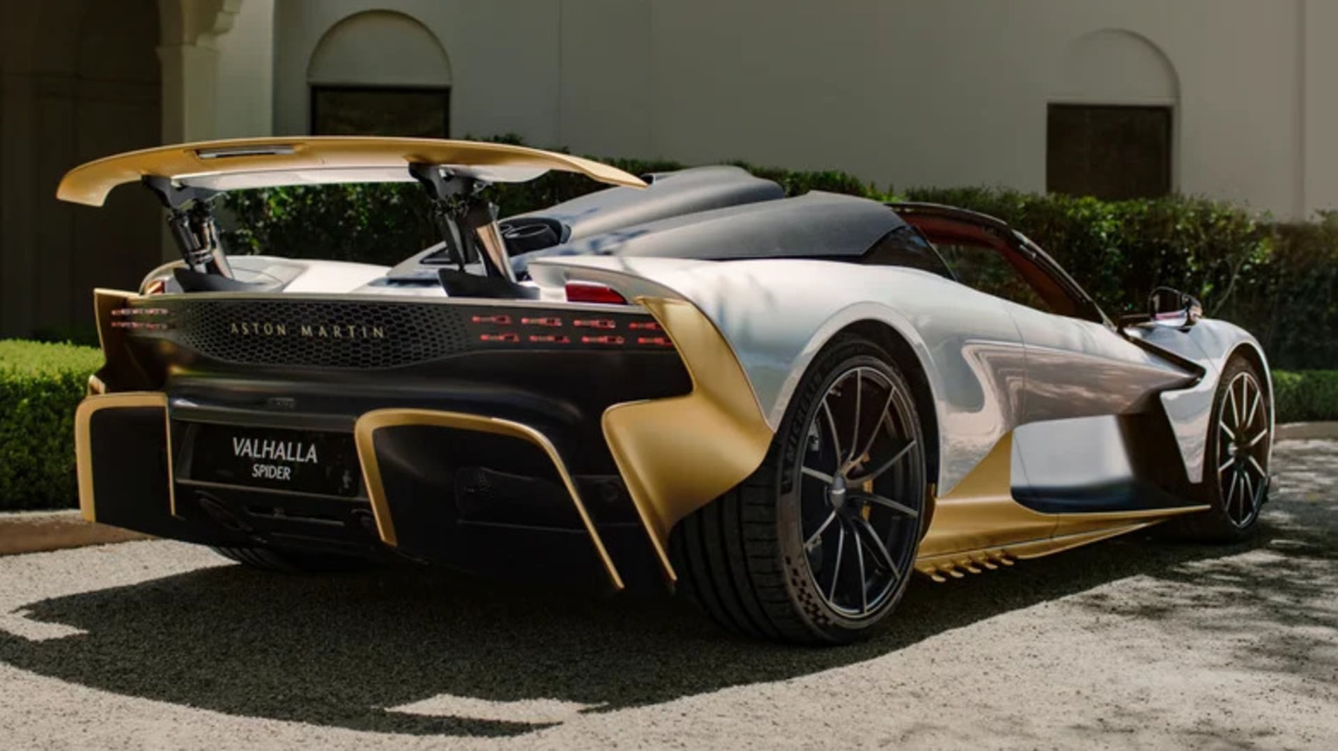 aston martin Valhalla 2