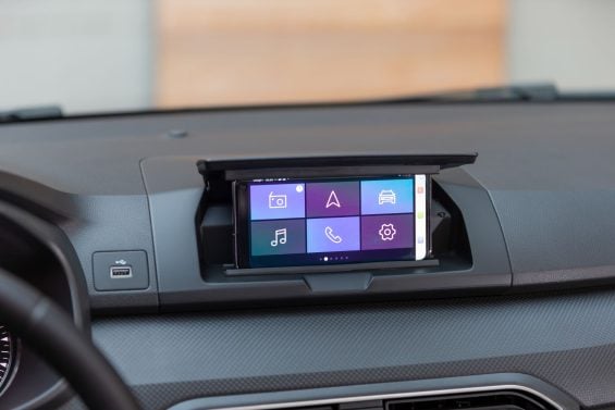dacia sandero interior media control