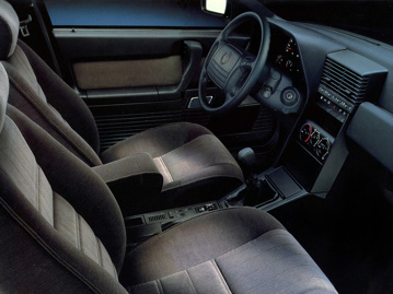 alfa-romeo 164-super-30-v6-24v-1995 bancos