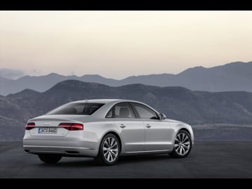 audi a8-40-tfsi-tiptronic-quattro-2016 traseira