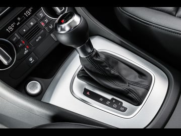 audi q3-14-tfsi-ambiente-plus-s-tronic-flex-2017 cambio